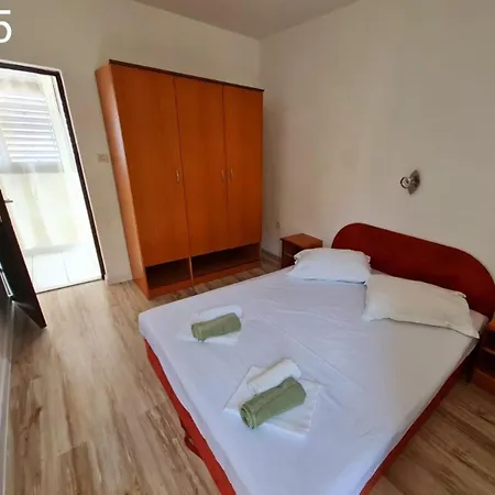 Apartman Tiho *