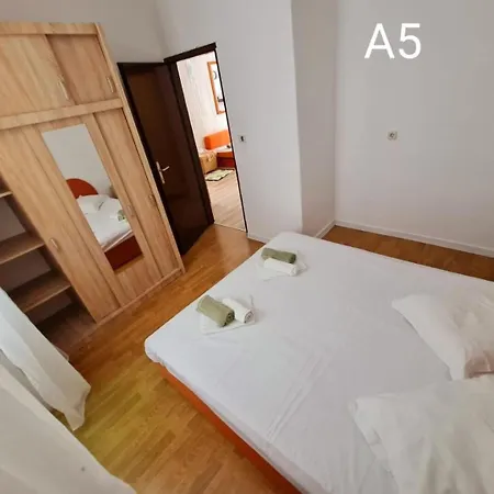 Tiho Apartman