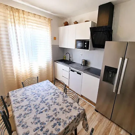 Tiho Apartman Živogošće