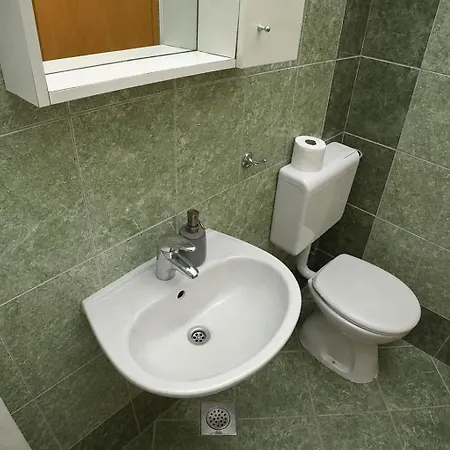 Tiho Živogošće