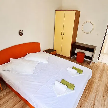 Tiho Apartman